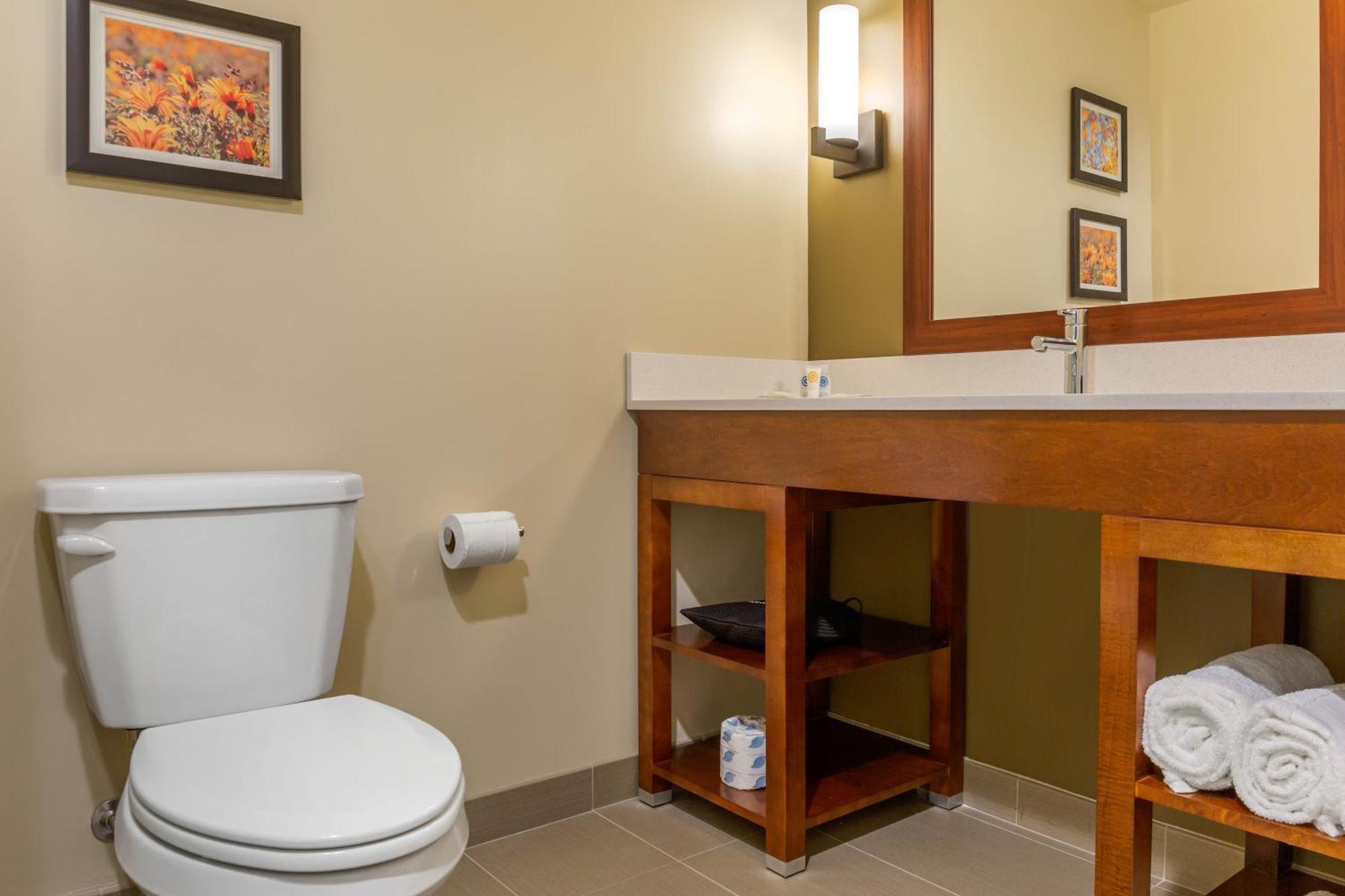 Comfort Inn & Suites Gap Amish Country Exteriér fotografie