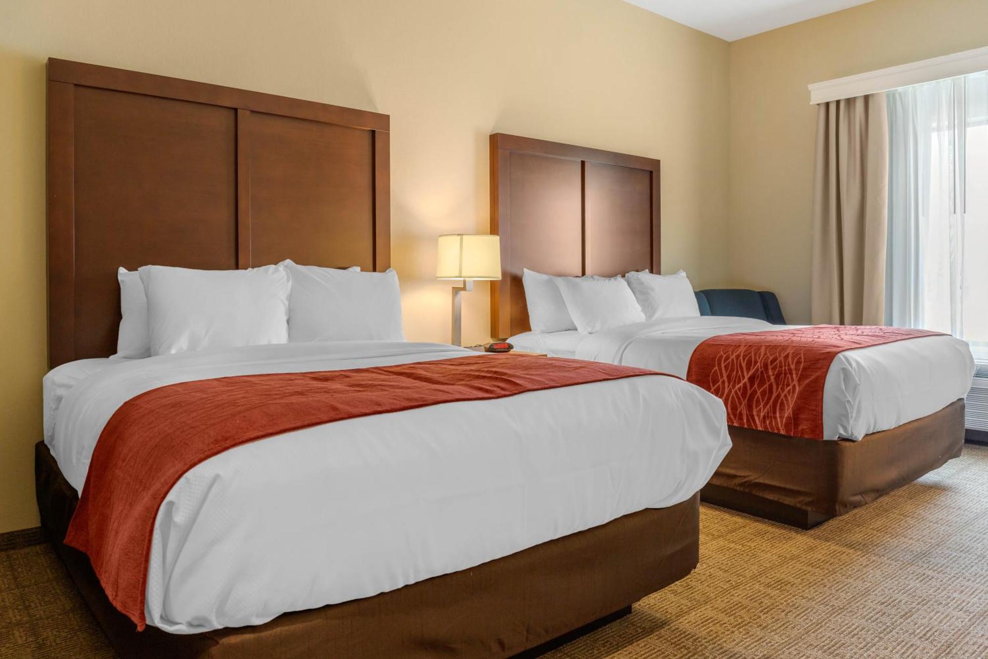 Comfort Inn & Suites Gap Amish Country Exteriér fotografie