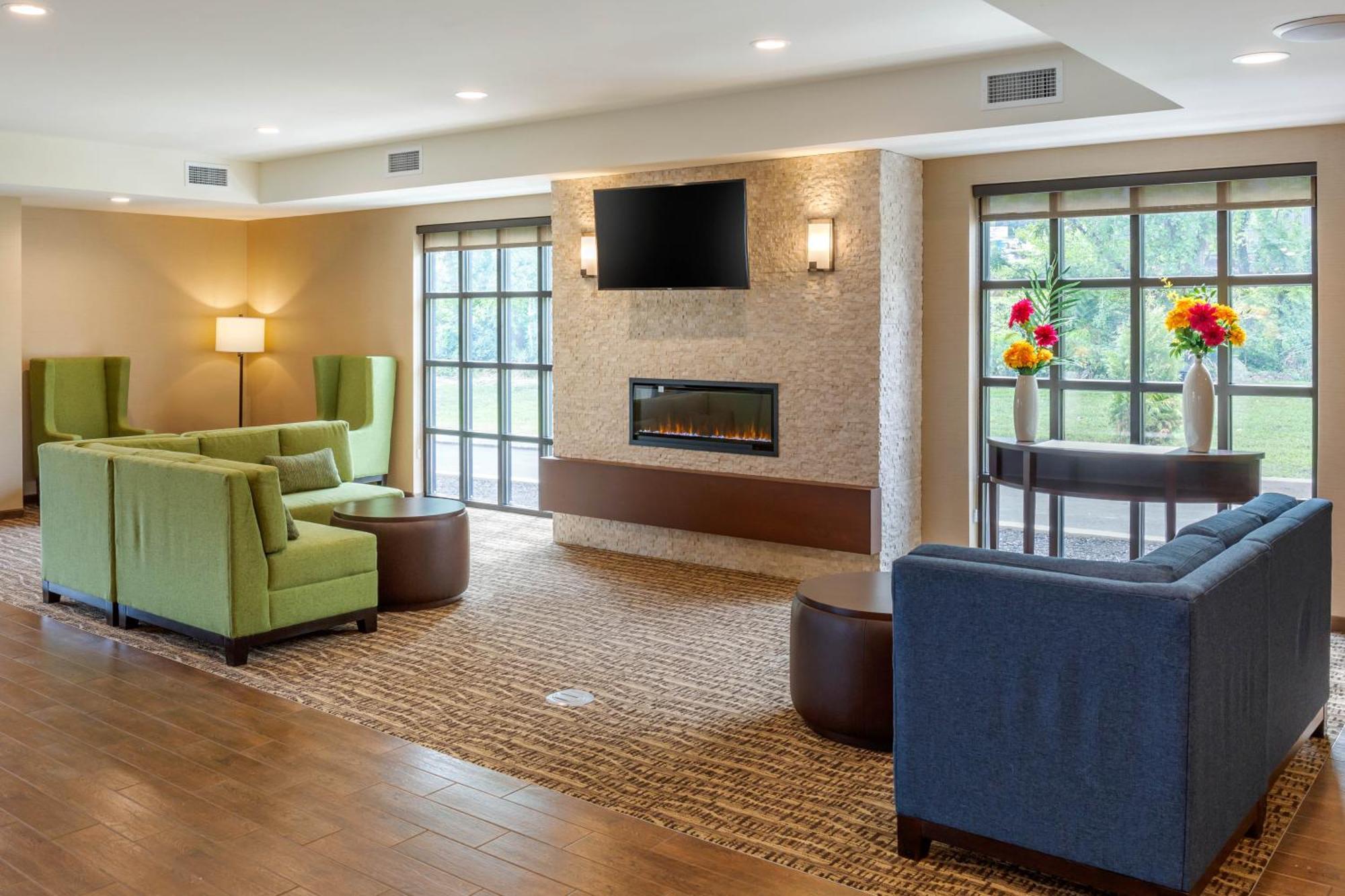 Comfort Inn & Suites Gap Amish Country Exteriér fotografie