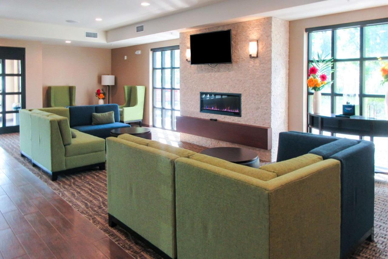 Comfort Inn & Suites Gap Amish Country Exteriér fotografie